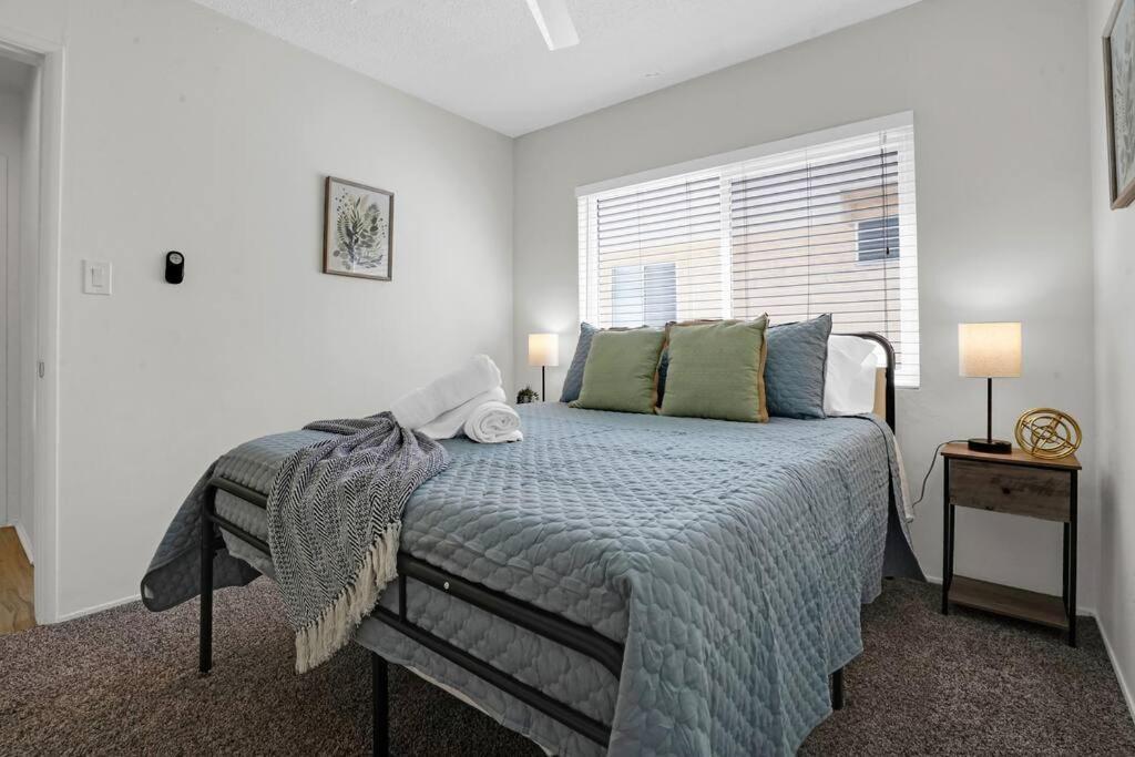 6Th Haven, Arcade, King Bed, Games, 1 Mile To Beaches 长滩 外观 照片