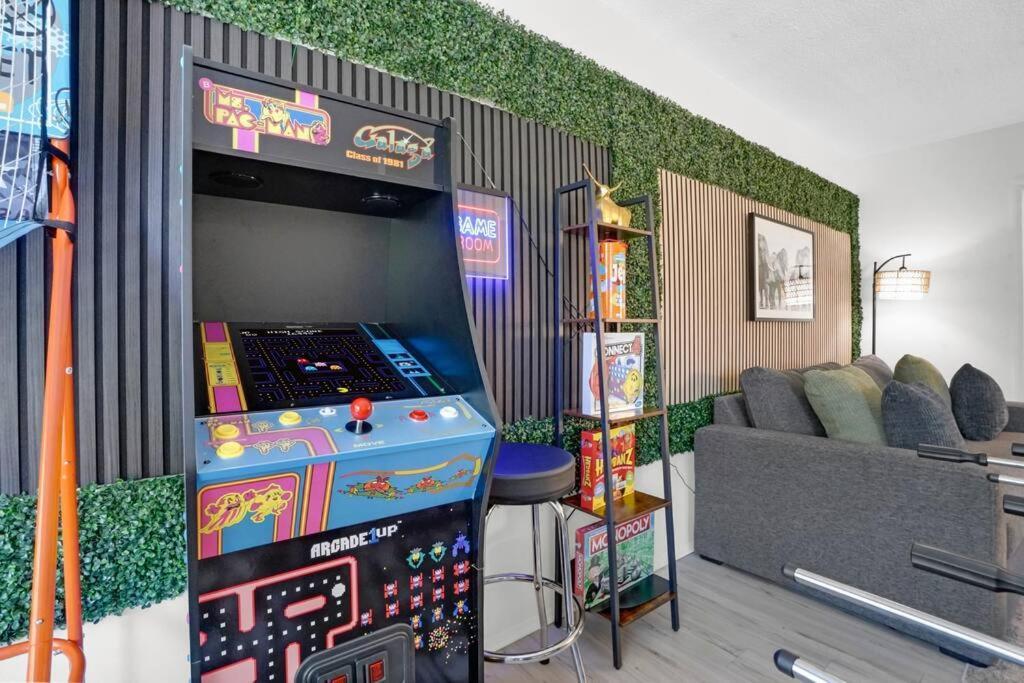 6Th Haven, Arcade, King Bed, Games, 1 Mile To Beaches 长滩 外观 照片