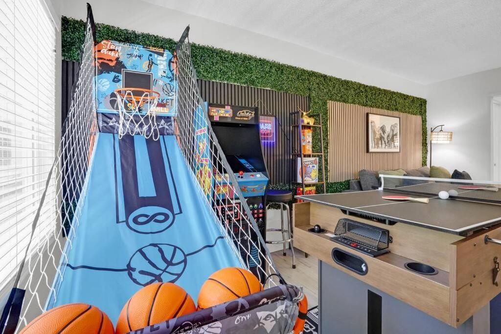 6Th Haven, Arcade, King Bed, Games, 1 Mile To Beaches 长滩 外观 照片