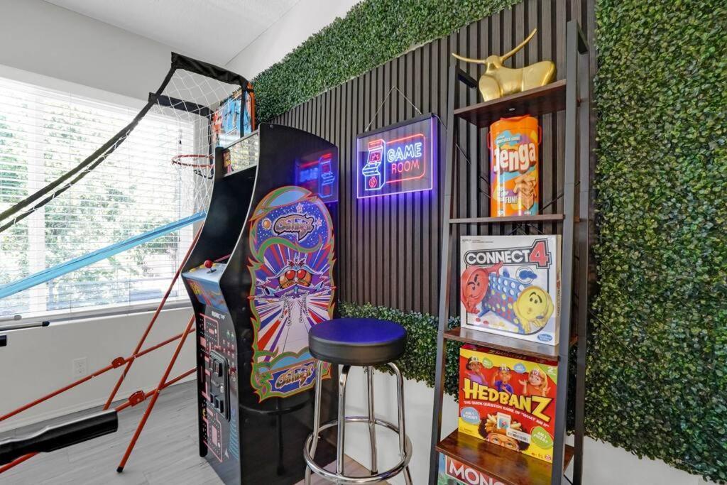6Th Haven, Arcade, King Bed, Games, 1 Mile To Beaches 长滩 外观 照片